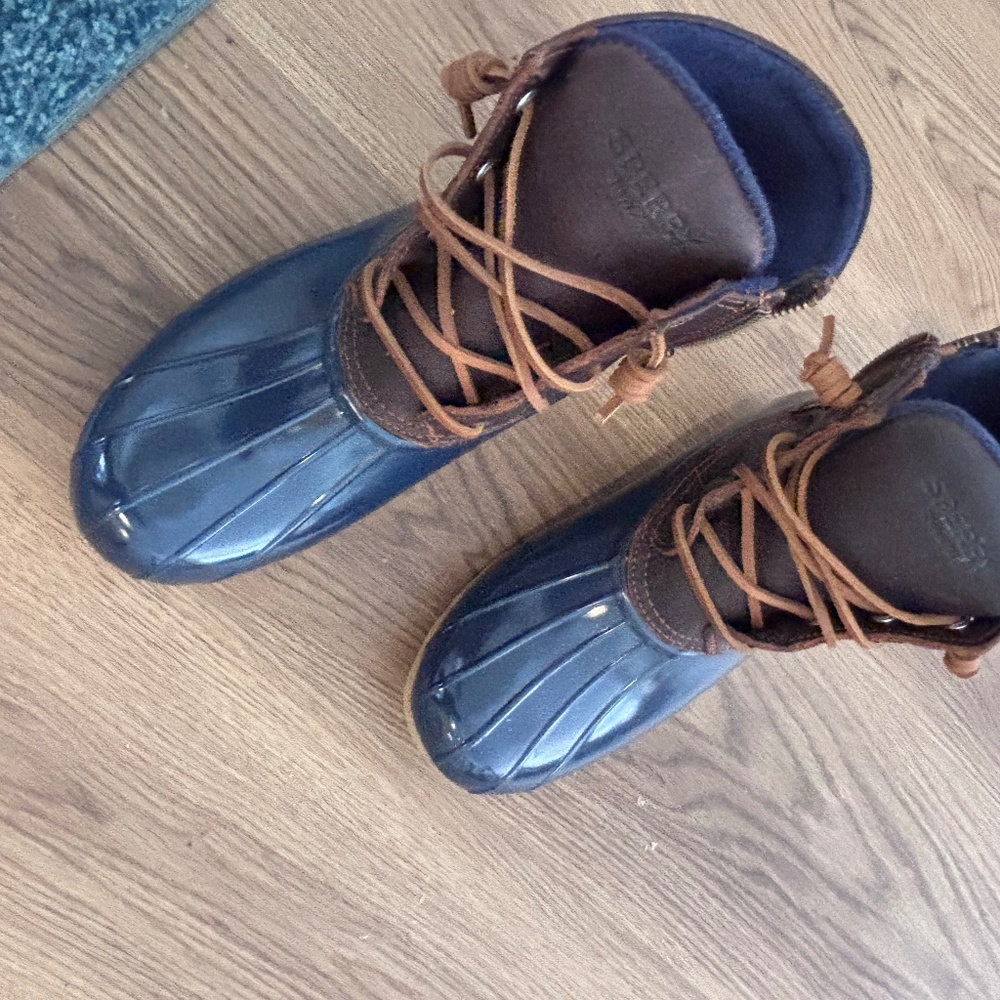 Sherry rain boots